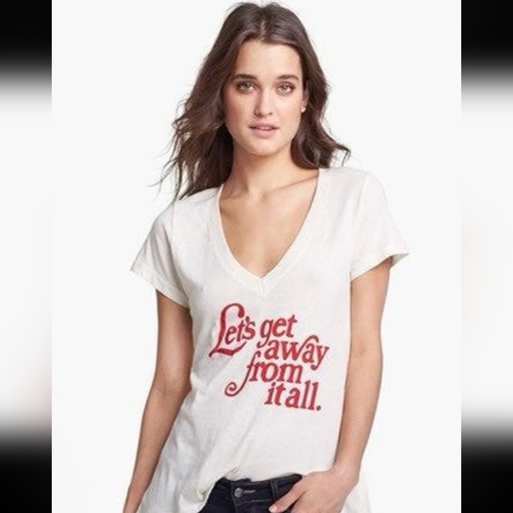 Wildfox 'Let's Get Away From It All' V neck Tshirt white red EUC Small